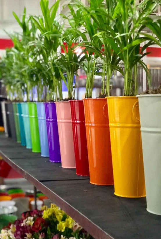 گلدان فلزی گوشواره دار