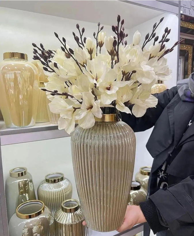 گلدان شیشه ای بهار خط دار