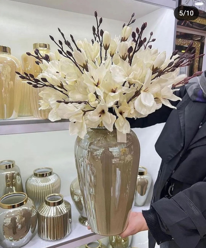 گلدان شیشه ای بهار