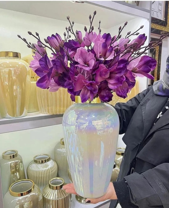 گلدان شیشه ای بهار