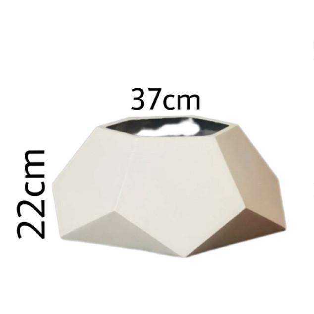 Short diamond fiberglass vase, height 22 cm