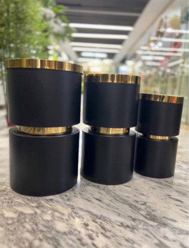 گلدان فایبرگلاس لبه فلزی