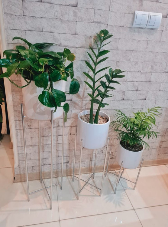 استند یا پایه گلدان قطر ۲۱ سانتیمتر مجموعه 3 سایزی طلایی