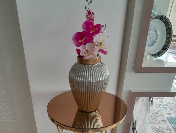 گلدان شیشه ای ژیوار