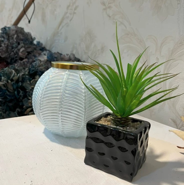 گلدان شیشه ای توپی برگی