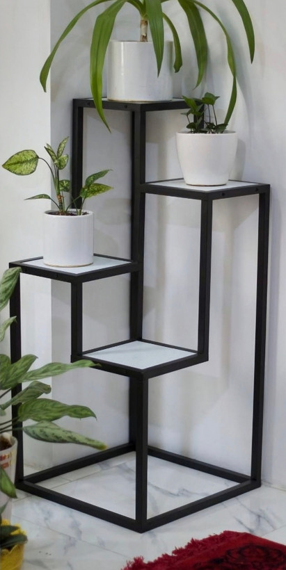 Corner step profile stand