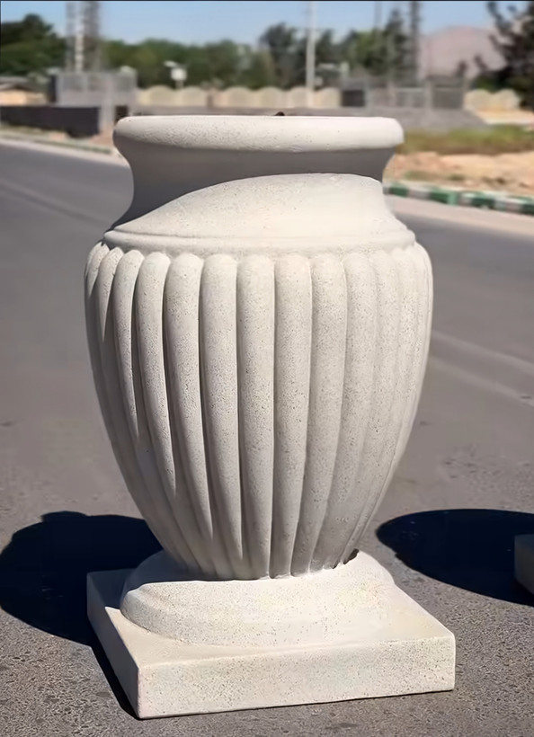 گلدان بزرگ